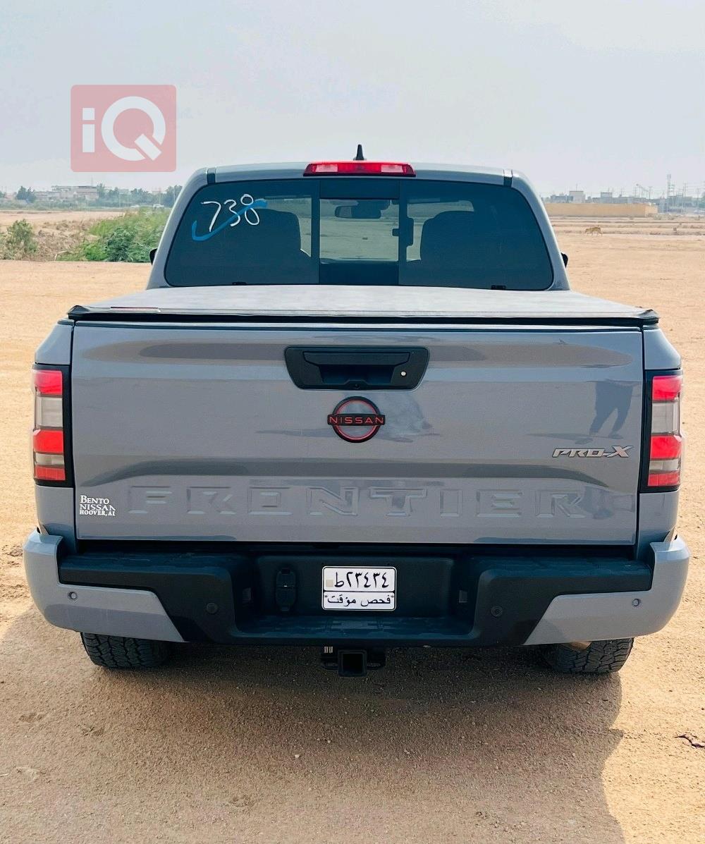 نيسان فرونتر